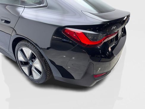 Used 2023 BMW i4 eDrive35 image 19