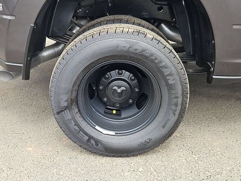 New 2026 RAM 3500 Tradesman AWD/4WD image 9