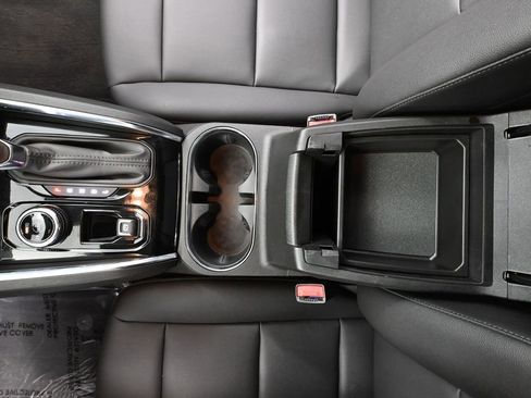 Used 2023 GMC Canyon Elevation w/ Elevation Premium Package AWD/4WD image 38