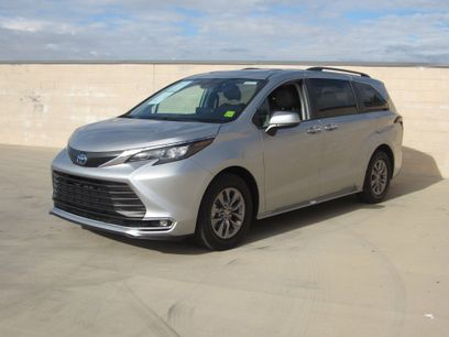 Used 2024 Toyota Sienna XLE