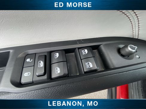 Used 2025 Jeep Compass Limited AWD/4WD image 21