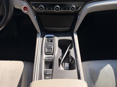 Used 2019 Honda Accord Touring image 20