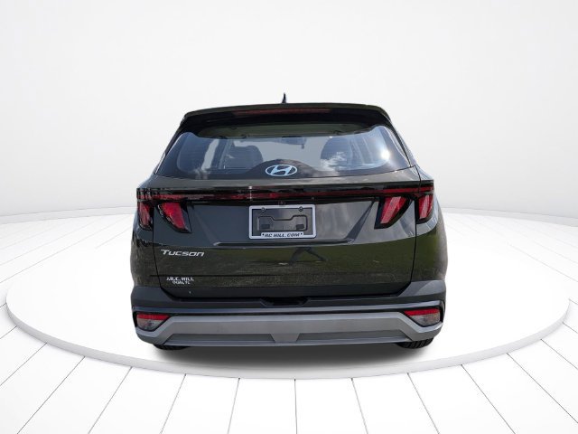 Used 2025 Hyundai Tucson SE FWD image 4