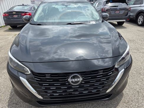 Used 2025 Nissan Sentra SV w/ All-Weather Package FWD image 5