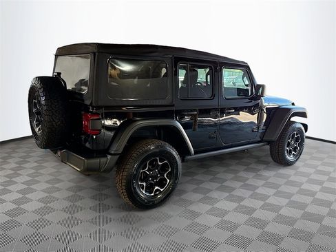 Used 2022 Jeep Wrangler Unlimited Rubicon 4xe image 6