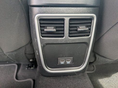 Used 2023 Dodge Charger SXT RWD image 18