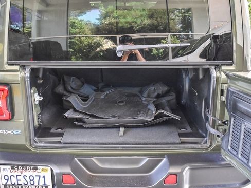 Used 2022 Jeep Wrangler Unlimited Sahara image 24