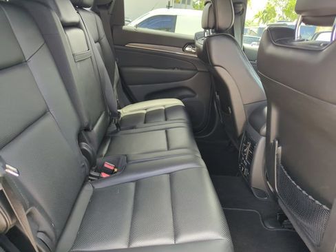 Used 2019 Jeep Grand Cherokee High Altitude RWD image 18