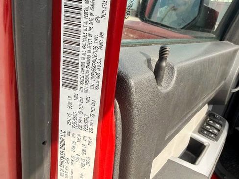 Used 2010 Dodge Nitro SXT image 6