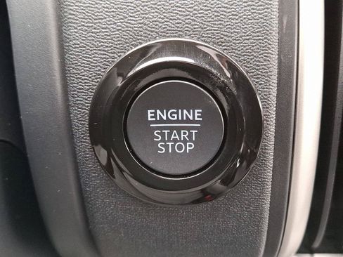 New 2025 Ford Expedition Active AWD/4WD image 18
