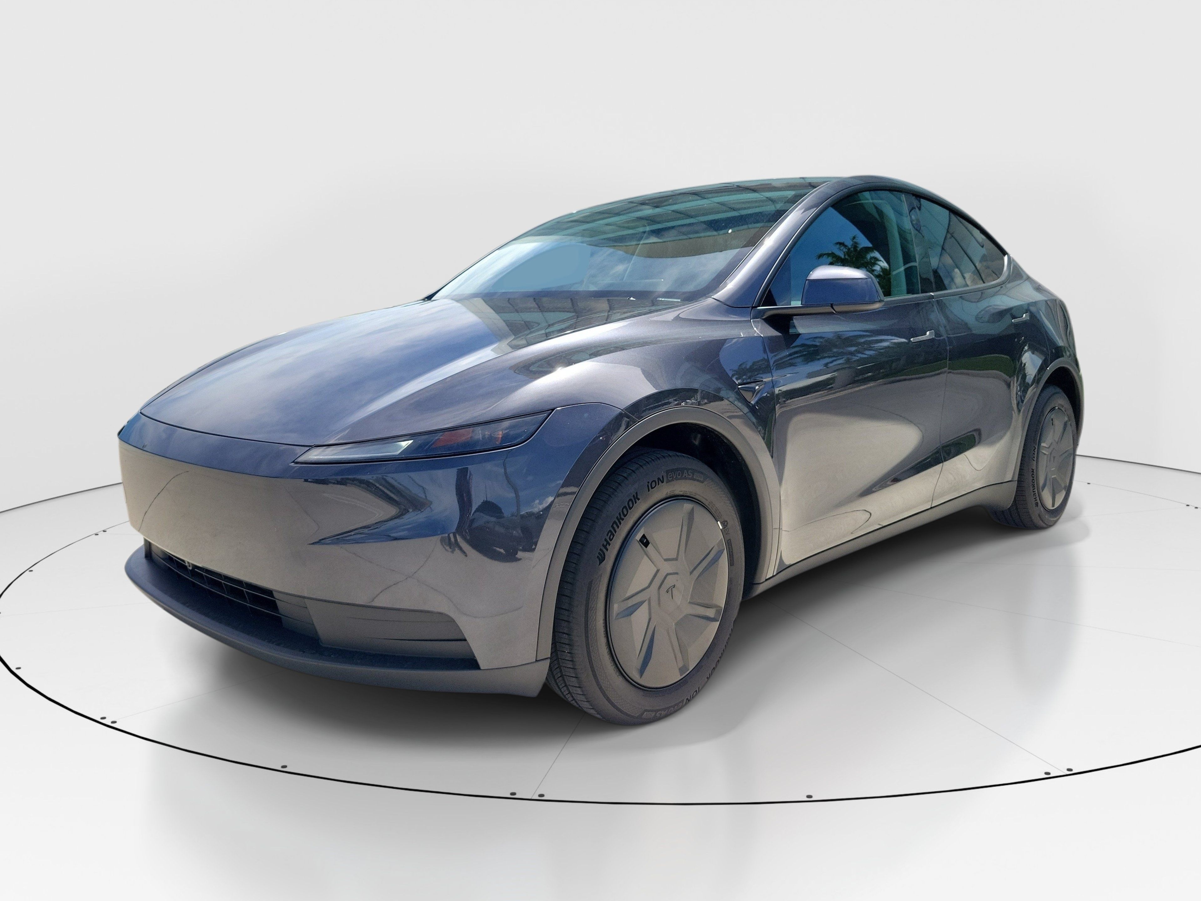 Used 2026 Tesla Model Y 2WD image 5