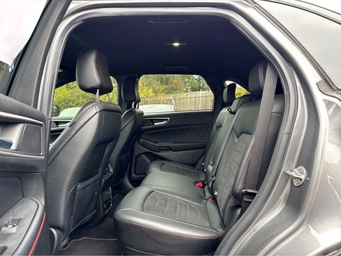 Used 2022 Ford Edge ST-Line image 10