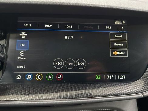 Used 2022 Buick Envision Essence w/ Technology Package I image 20