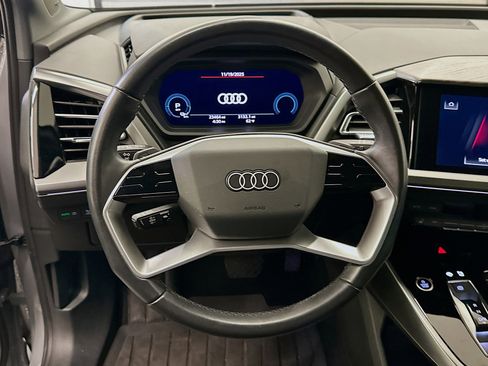 Used 2022 Audi Q4 e-tron Prestige image 18