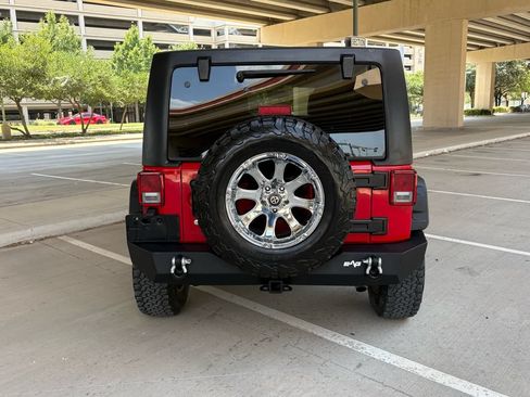 Used 2014 Jeep Wrangler Unlimited Sport w/ Quick Order Package 24S AWD/4WD image 6