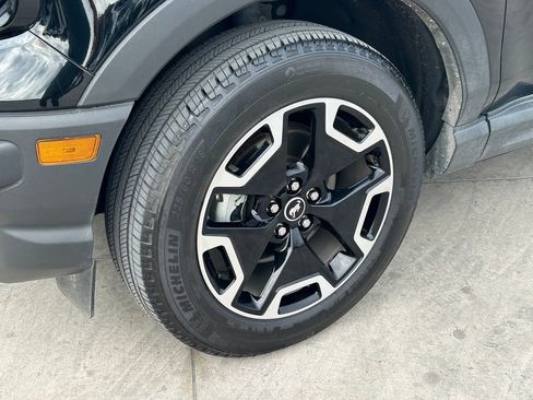 Used 2024 Ford Bronco Sport Outer Banks image 9