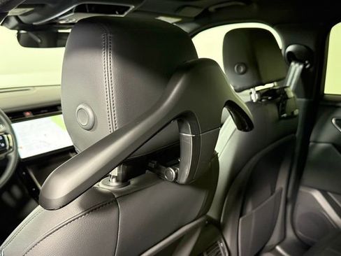 New 2026 Land Rover Range Rover Velar Dynamic SE image 22