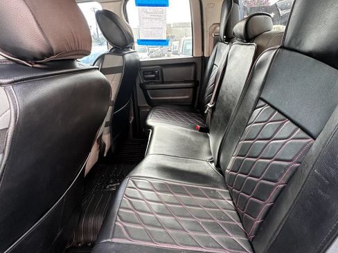 Used 2019 RAM 1500 Express AWD/4WD image 9
