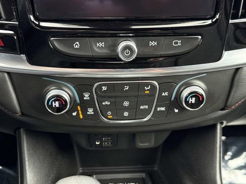 Used 2023 Chevrolet Traverse RS w/ LPO, Floor Liner Package AWD/4WD image 6