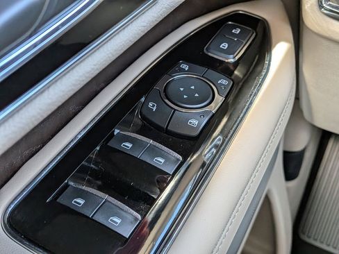 Certified 2021 Lincoln Navigator Reserve AWD/4WD image 29