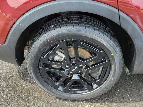 Used 2023 Kia Telluride EX X-Line image 7