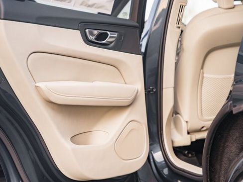 New 2026 Volvo XC60 B5 Ultra w/ Protection Package Premier image 37