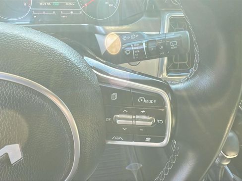 Used 2022 Kia Sorento SX FWD image 24