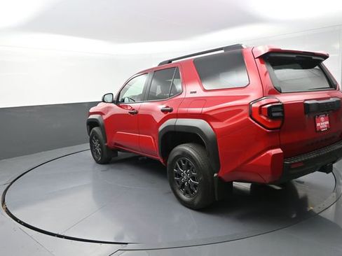 Used 2026 Toyota 4Runner SR5 AWD/4WD image 92