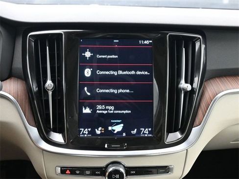 Used 2022 Volvo S60 B5 Momentum w/ Premium Package image 13