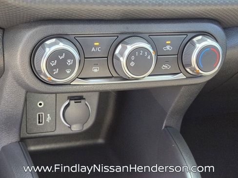 Used 2025 Nissan Kicks Play S FWD image 27