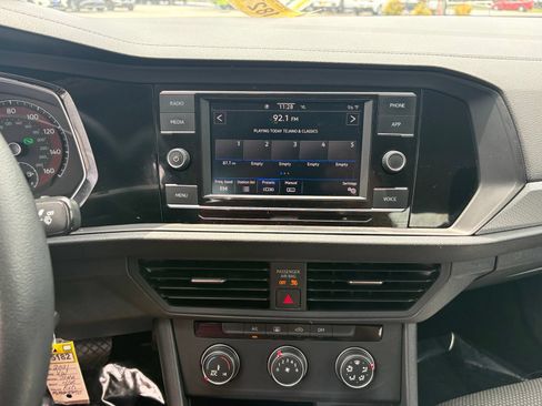 Used 2021 Volkswagen Jetta S FWD image 12