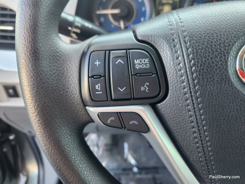 Used 2020 Toyota Sienna LE FWD image 40