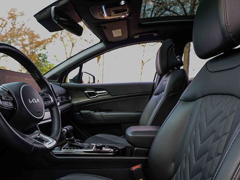 Certified 2025 Kia Sportage X-Pro image 8