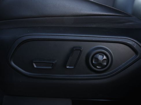 Used 2022 Jeep Grand Cherokee L Limited AWD/4WD image 10