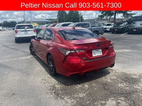 Used 2023 Toyota Camry SE FWD image 5