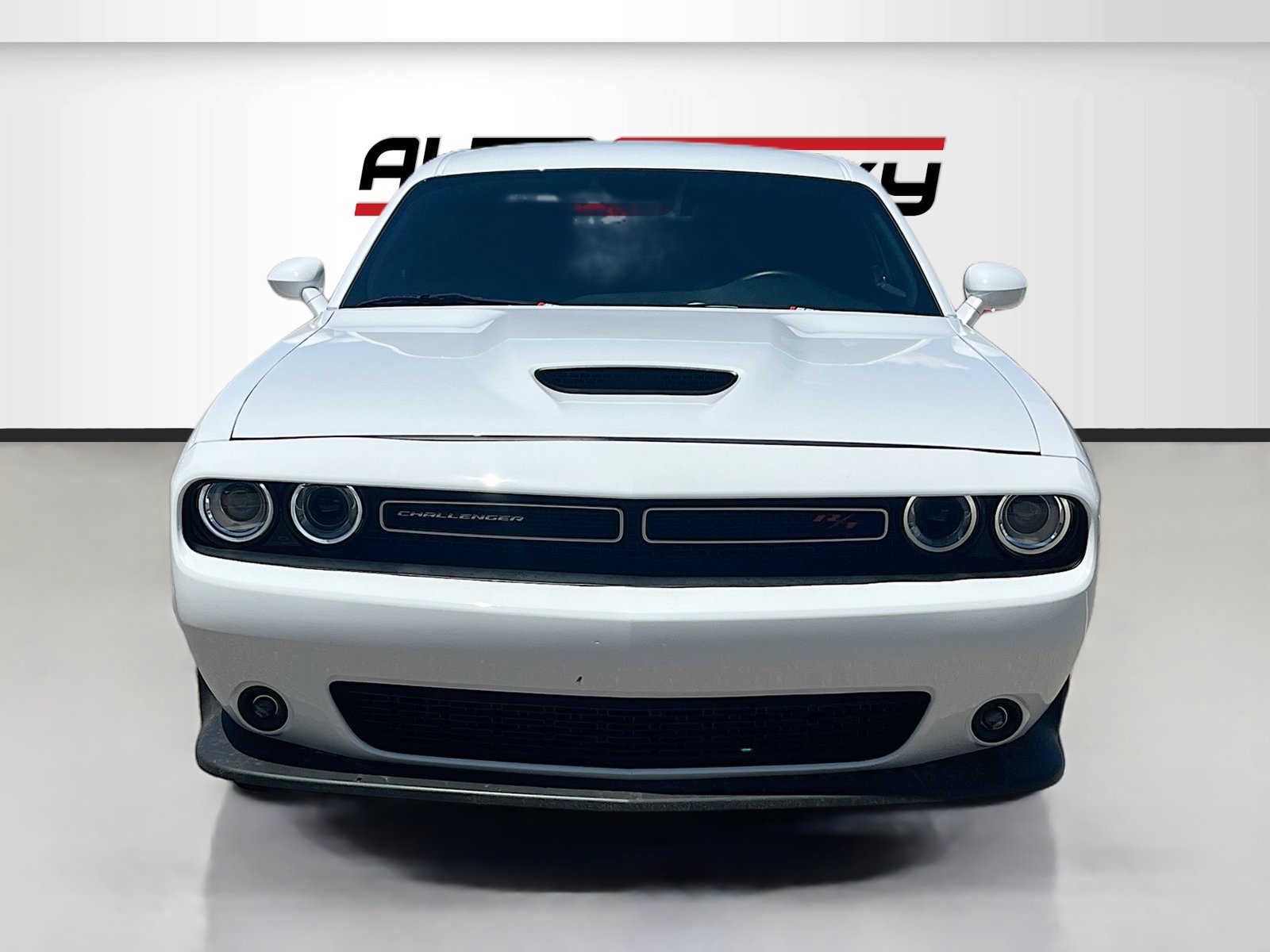 Used 2022 Dodge Challenger R/T RWD image 2