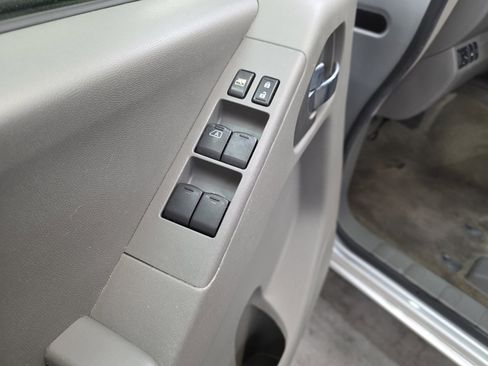 Used 2014 Nissan Frontier SV image 23