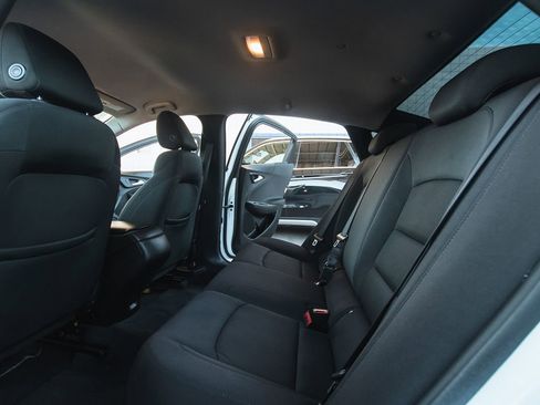 Used 2022 Chevrolet Malibu LS image 12