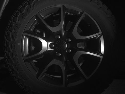 Used 2025 Jeep Compass Trailhawk image 12