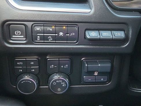 Used 2021 Chevrolet Tahoe High Country w/ Premium Package image 22