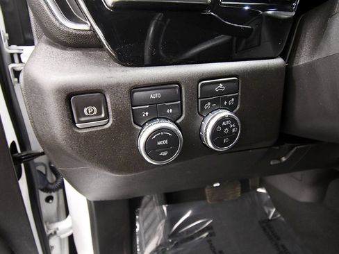 Used 2022 GMC Sierra 1500 Elevation AWD/4WD image 19
