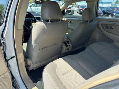 Used 2017 Ford Taurus SEL image 13