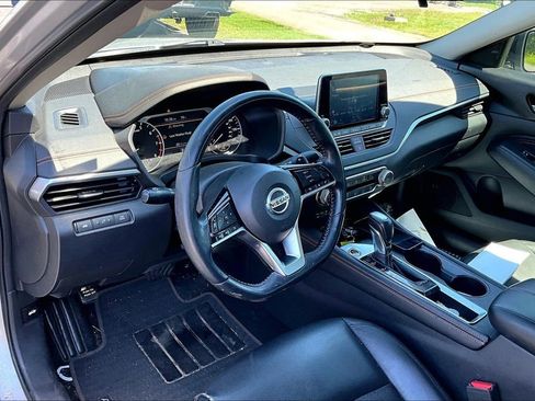 Used 2019 Nissan Altima 2.5 SR w/ SR Premium Package FWD image 5