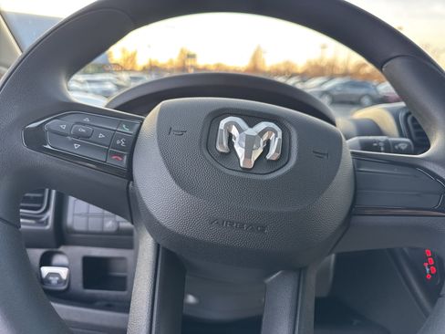 Used 2024 RAM ProMaster 2500 image 26