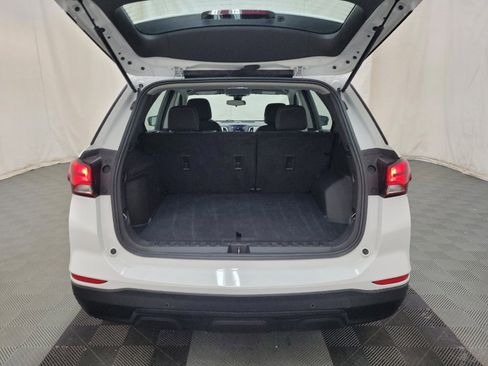 Used 2022 Chevrolet Equinox LS AWD/4WD image 29