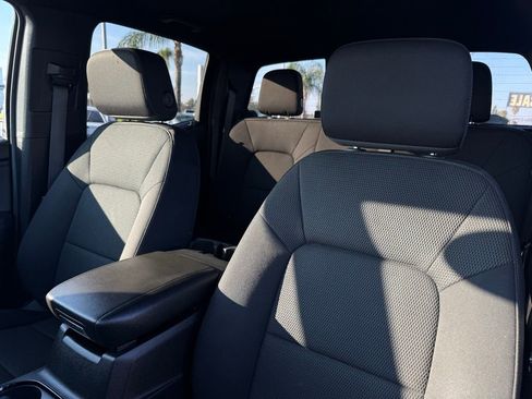 Used 2024 Chevrolet Colorado LT w/ LT Convenience Package image 15