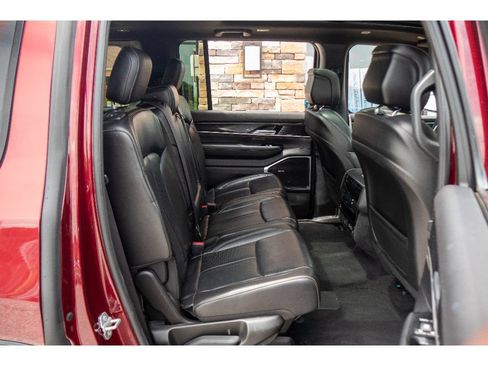 Used 2022 Jeep Wagoneer Series I w/ Premium Group I AWD/4WD image 20