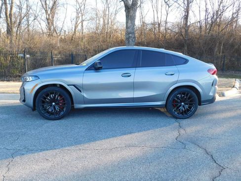 Used 2024 BMW X6 M60i image 2