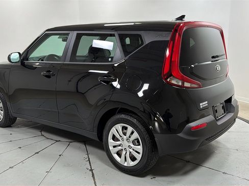 Used 2020 Kia Soul LX image 7