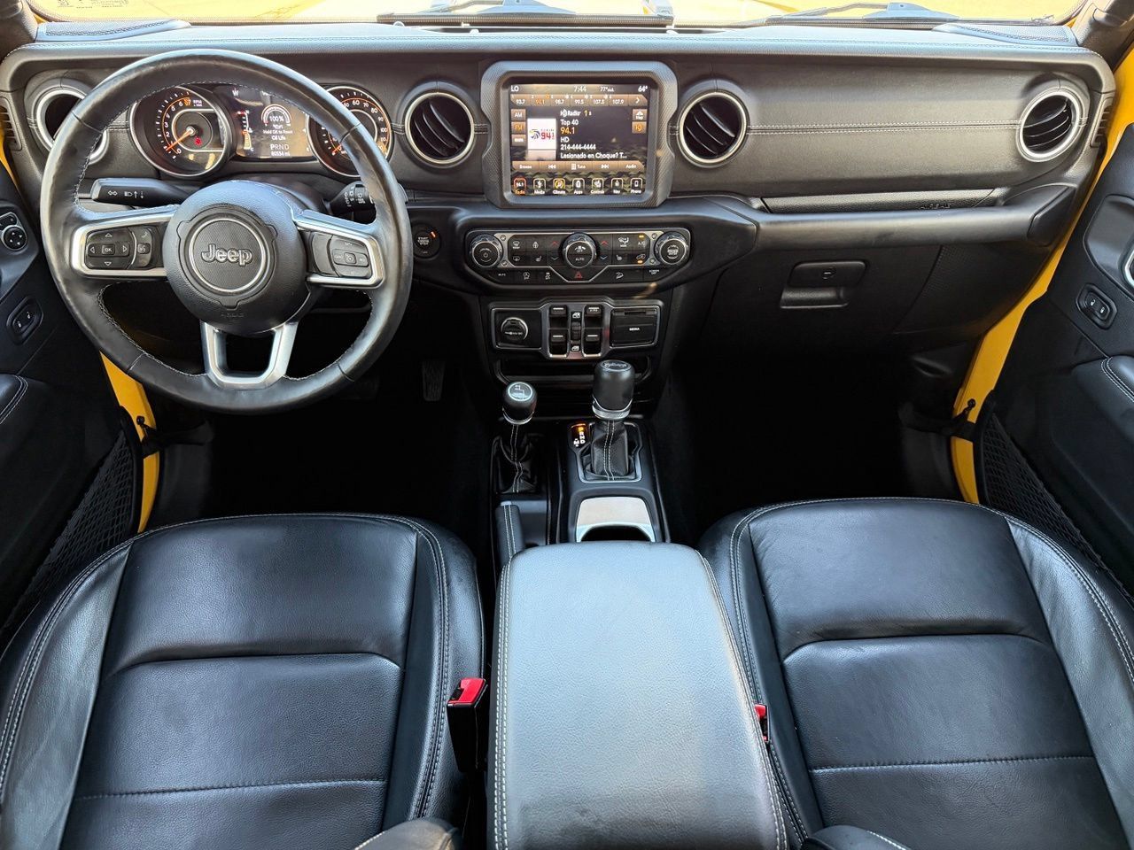 Used 2019 Jeep Wrangler Unlimited Sahara AWD/4WD image 14
